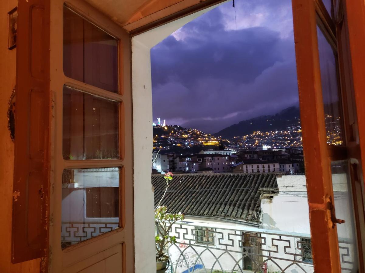 Casa Vieja Del Centro Historico Apartment กีโต ภายนอก รูปภาพ